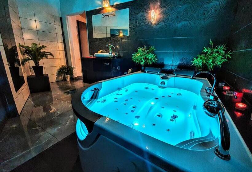 سوئیت با تخت بزرگ, Apartament Z Jacuzzi Kraków Rynek