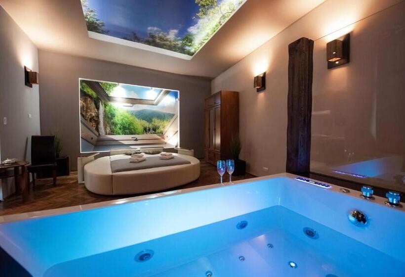 سوئیت با وان آب گرم, Apartament Z Jacuzzi Kraków Rynek