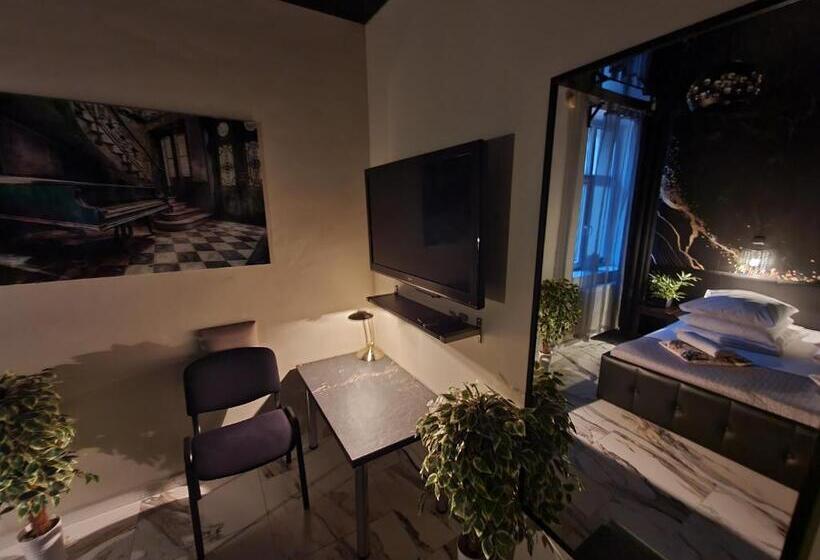 سوئیت با تخت بزرگ, Apartament Z Jacuzzi Kraków Rynek