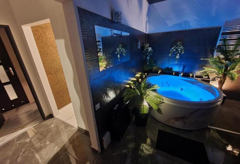 سوئیت با تخت بزرگ, Apartament Z Jacuzzi Kraków Rynek