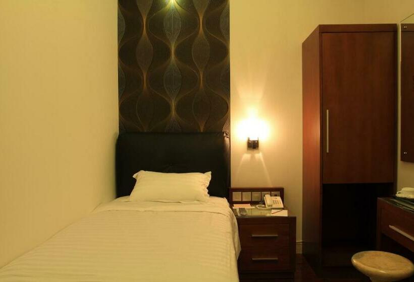 חדר סטנדרד יחיד חדר אמבטיה משותף, Omah Qu Guesthouse Malioboro