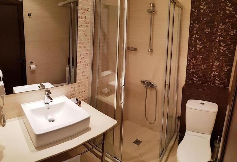 2 Bedroom Suite with Balcony, Family Hotel Chiflik Hills