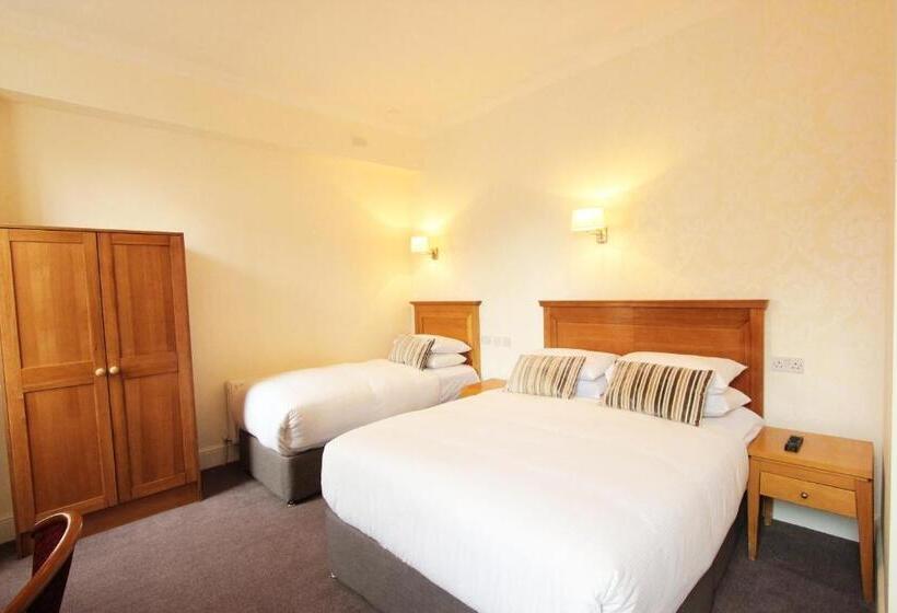 اتاق استاندارد سه نفره, Eccles Townhouse