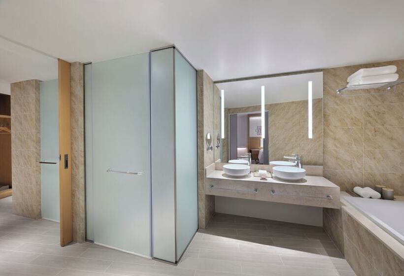 اتاق اجرایی, Mövenpick Hotel & Apartments Ghala Muscat