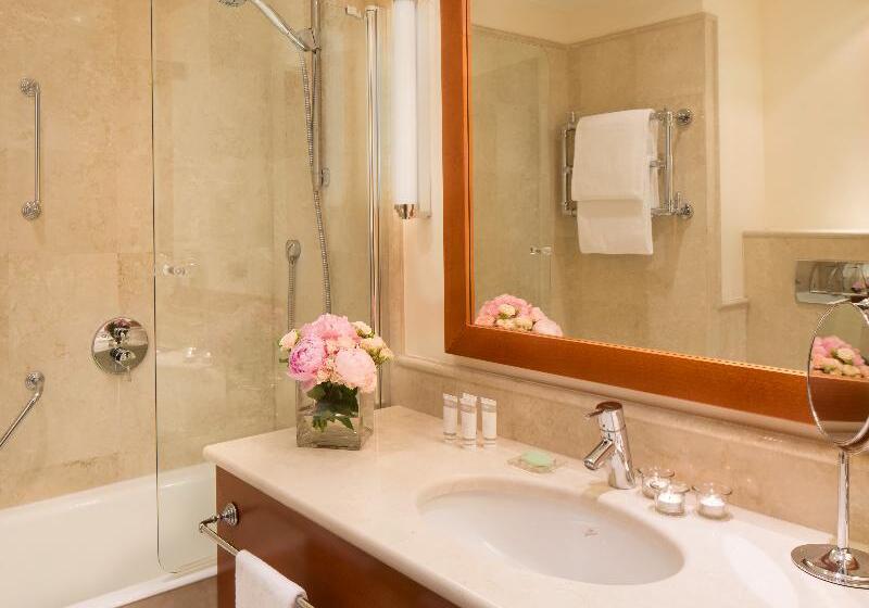 سوییت جونیور اجرایی, Mövenpick Hotel & Apartments Ghala Muscat