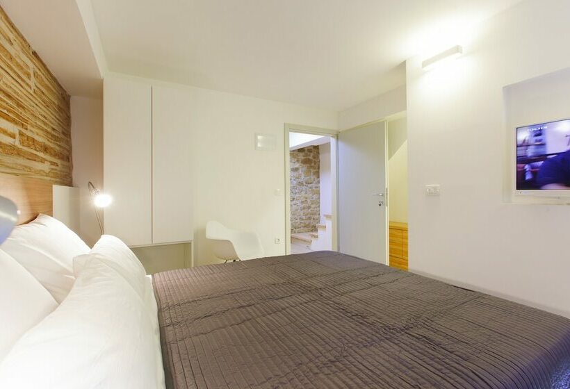 琮城市景观的豪华间, Grgur Ninski Rooms