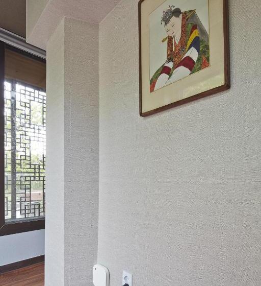 غرفة قياسية فردية, Jiwoljang Guest House