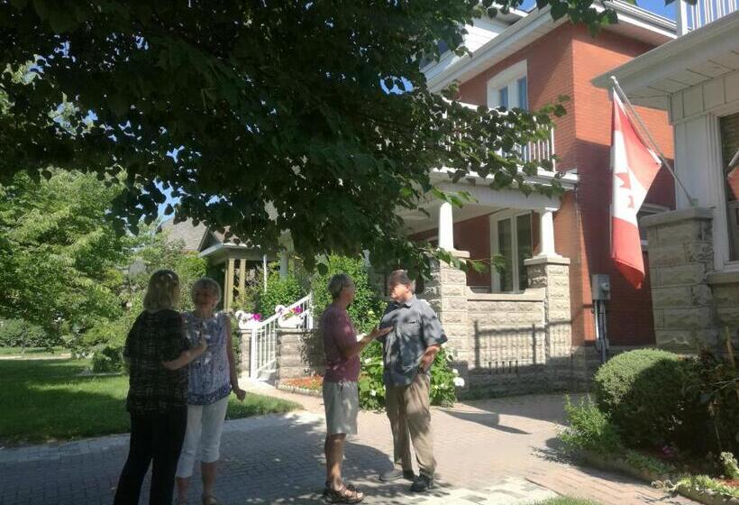 バルコニー付きスタンダードルーム, Ambassador B&b Guest Home