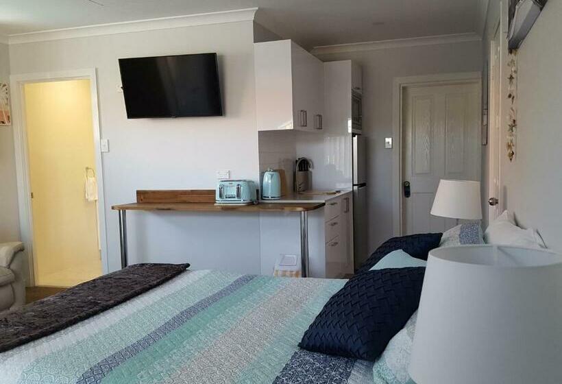 디럭스 스위트, Palm Beach Guest House