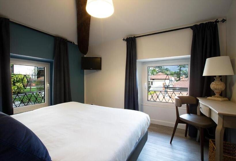 غرفة قياسية رباعية, Orso Bruno