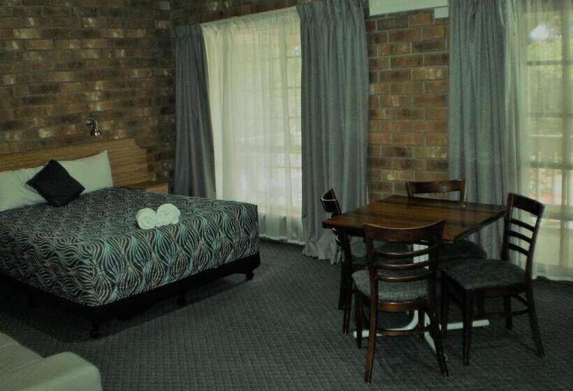 Семейный Номер, Motel Goolwa