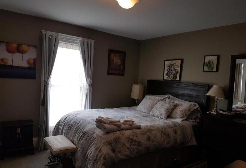 スタンダードルーム, Ye Olde Walkerville Bed & Breakfast