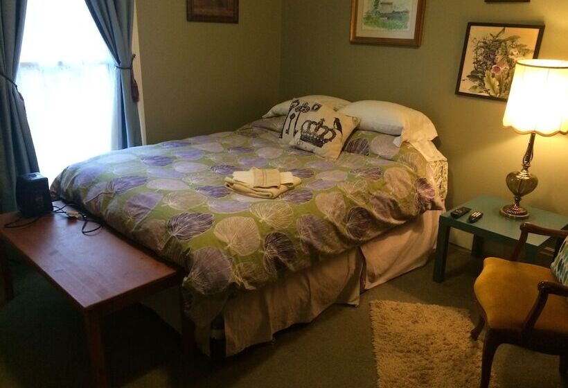 デラックスルーム, Ye Olde Walkerville Bed & Breakfast