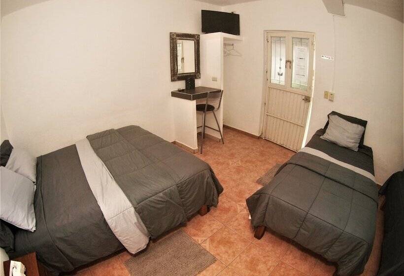 اتاق خانوادگی, Hostal Casa Blanca