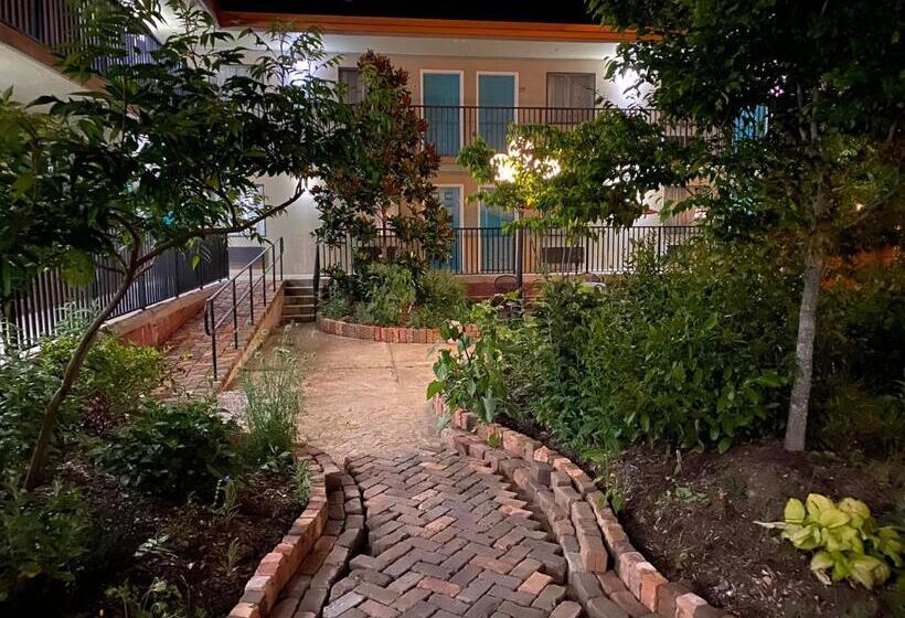 חדר דחוקס עם מיטת קינג, Cascades Inn
