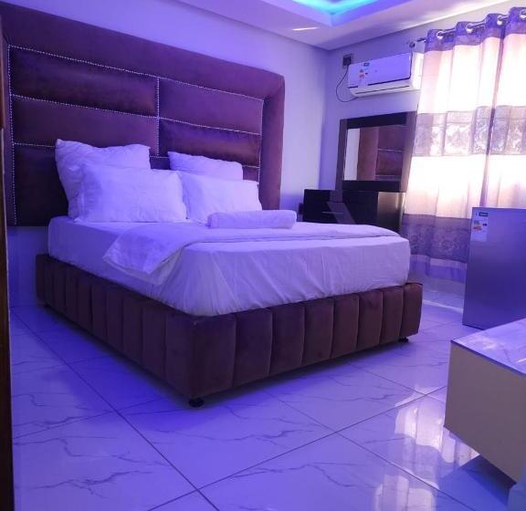 Deluxe Suite King Bed, Duplessis Lodge