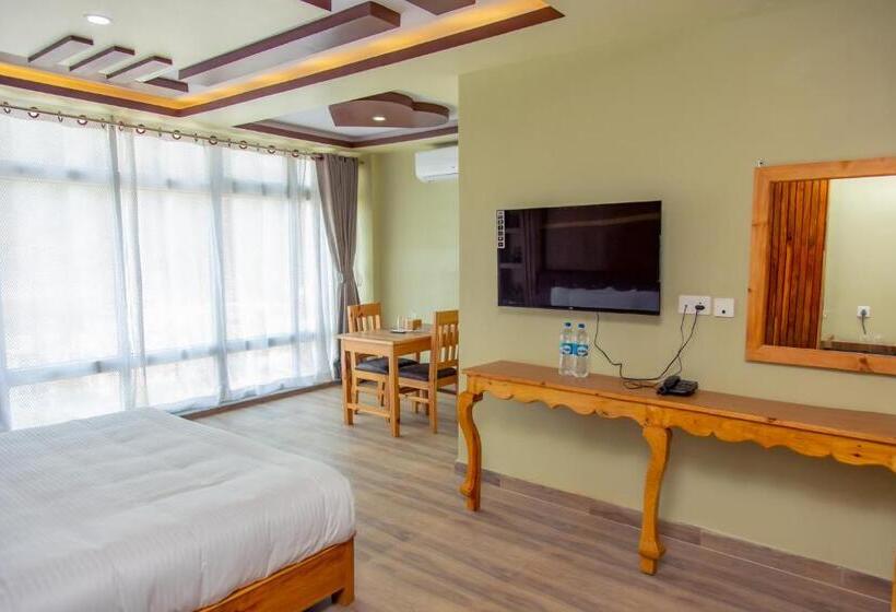 Deluxe Suite King Bed, Gyan Gauri Palace