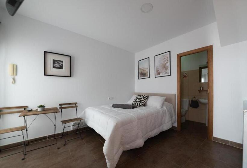 スタンダードスタジオ, Apartamentos La Vista