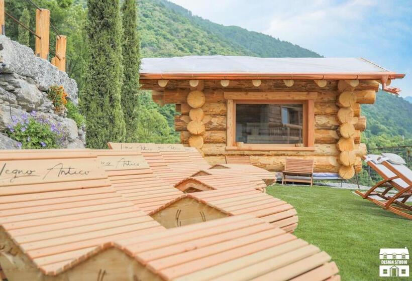 Suite with lake view, Chalet Antico Legno By Design Studio
