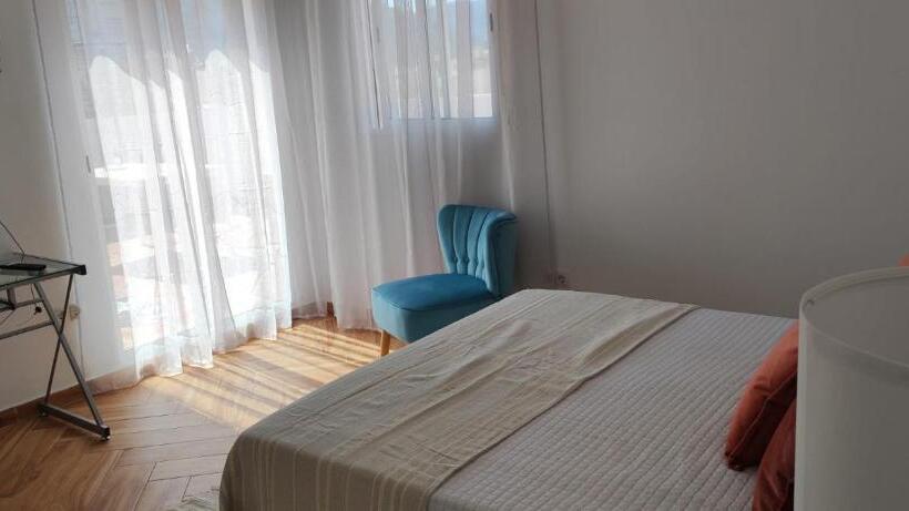 スタンダードルーム, ático 2 Dormitorios Y Apartamento 2 Dormitorios