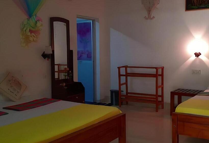 חדר משפחתי דלוקס, Batu S Safari Lodge Udawalawe