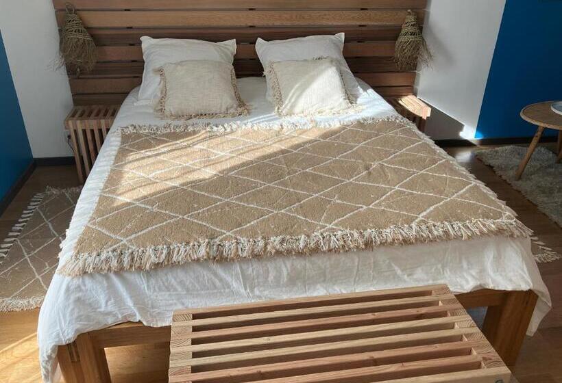 Номер Стандарт, Une Chambre D Hôte Dans Les Bois