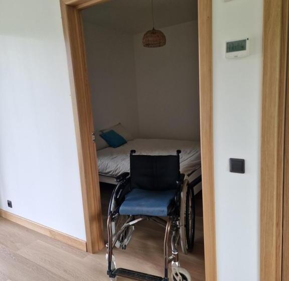 اتاق استاندارد برای معلولان, Home Stay Juniper
