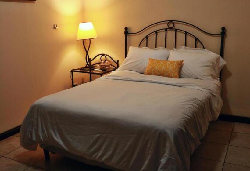 اتاق استاندارد, Nesthost Stay