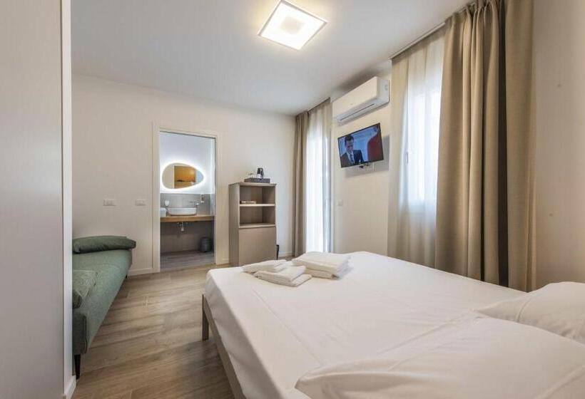 Cameră Triplă Deluxe, Stadio Luxury Guesthouse