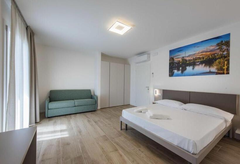 四人豪华间, Stadio Luxury Guesthouse