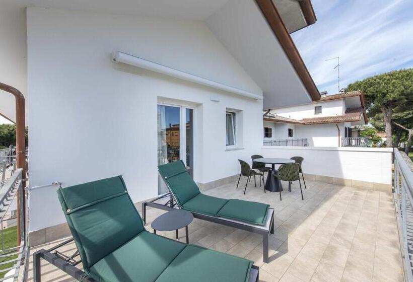Семейный Номер Deluxe, Stadio Luxury Guesthouse