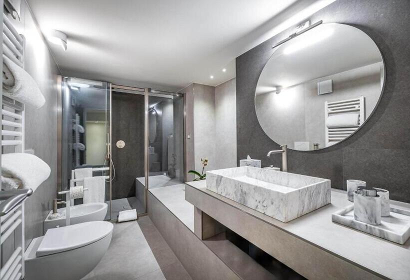 سوئیت 2 خوابه, Dimora Collection   Le Corti   Boutique Luxury Suites In 13th Century Villa   Adults Only
