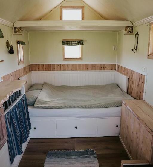 Номер Стандарт Совместная Ванная, The Thistle Inn   Eko Farmstay