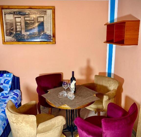 اتاق استاندارد چهار تخته, Vila đuričić 300m Od Mora