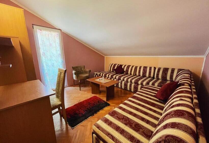 آپارتمان 2 خوابه, Vila đuričić 300m Od Mora