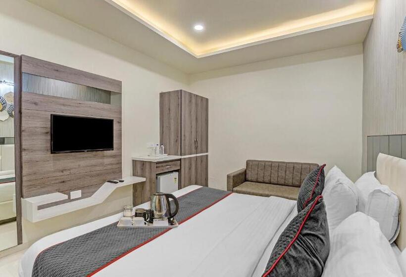 Номер Deluxe, Townhouse 812 Hotel The Grand White