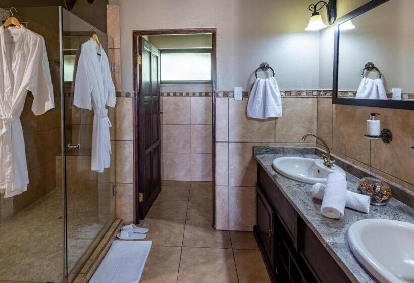 سوییت لوکس, Sable Ranch Thaba Khaya Lodge