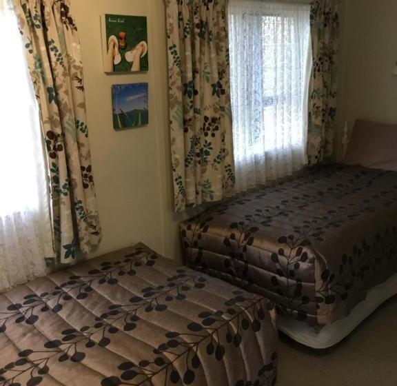 Номер Стандарт, Waitomo Caves Guest Lodge