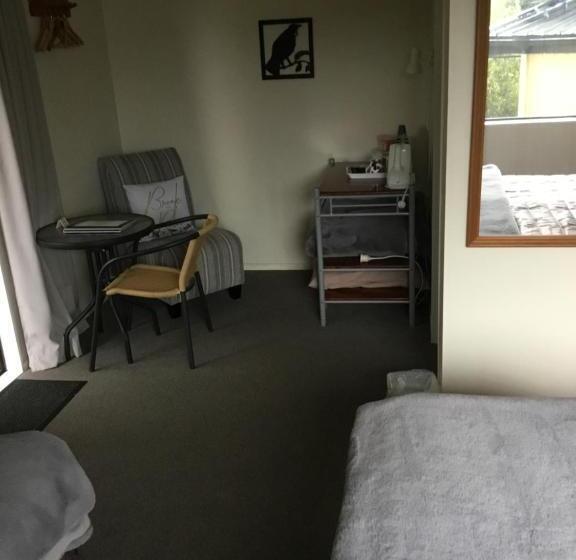 Номер Стандарт, Waitomo Caves Guest Lodge