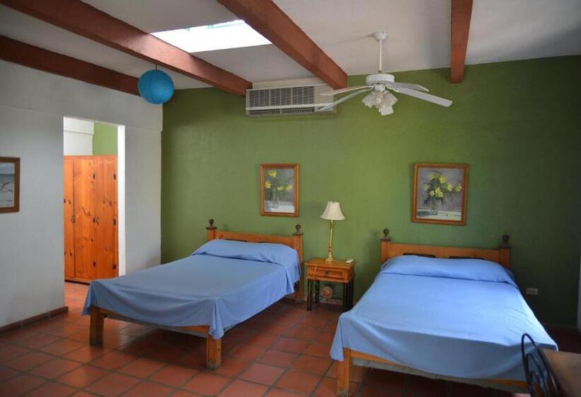 Номер Стандарт Вид на Сад, Casabuena B&b