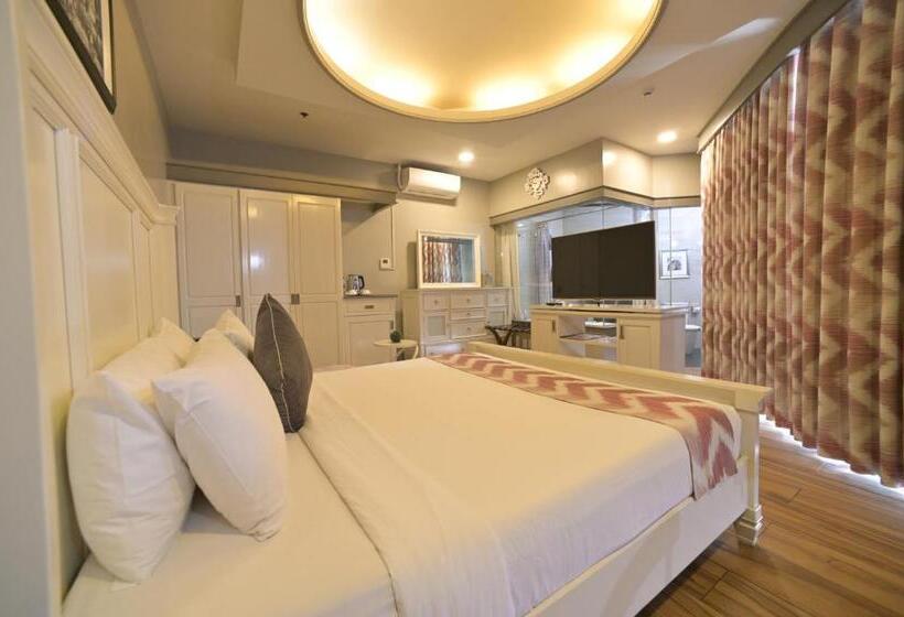 高级客房, Paragon Hotel And Suites