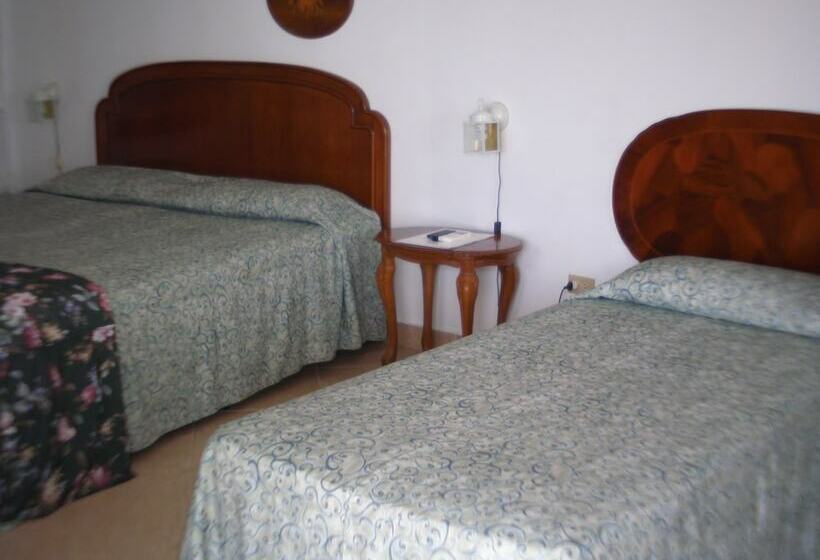 غرفة ديلوكس ثلاثية, Residencial La Terraza