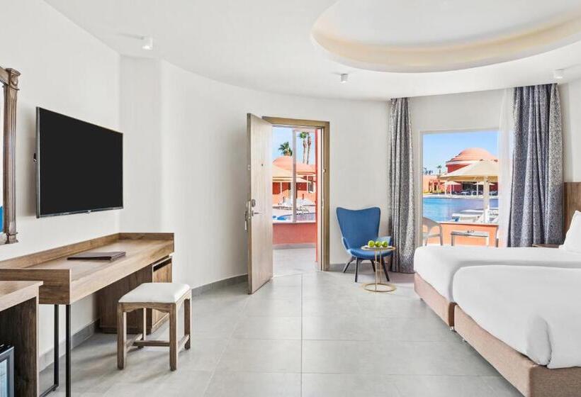 اتاق لوکس با چشم‌انداز استخر, Pickalbatros Laguna Club Resort Sharm El Sheikh