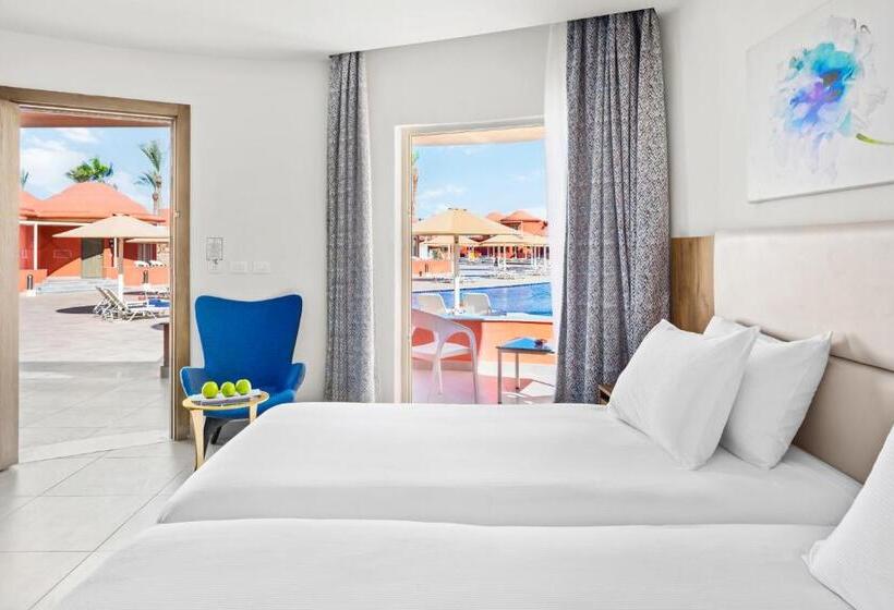 خانه یا کلبه ی ییلاقی با نمای استخر, Pickalbatros Laguna Club Resort Sharm El Sheikh
