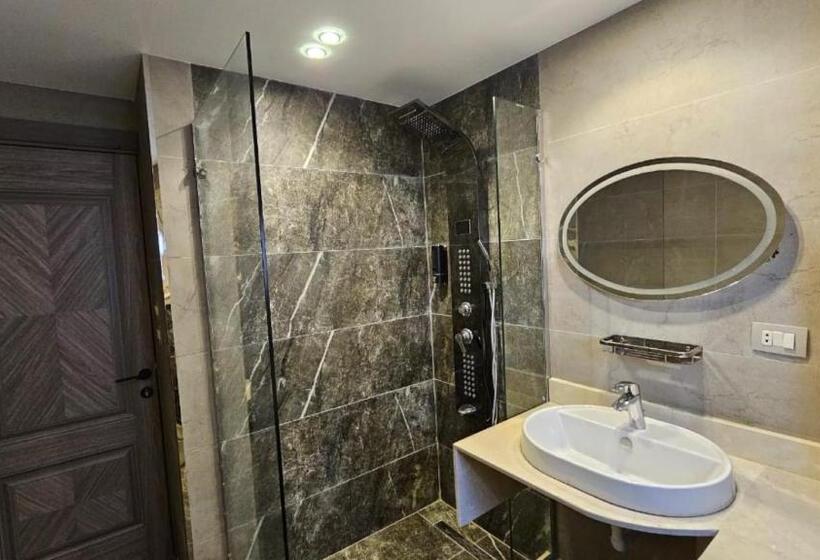 اتاق استاندارد با چشم‌انداز باغ, My Villa
