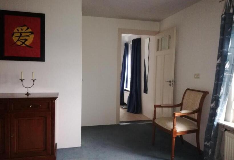 Номер Стандарт, Short Stay Emmen