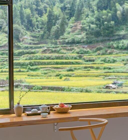 家庭间, 肇兴溪舍山堂 Creekside Inn