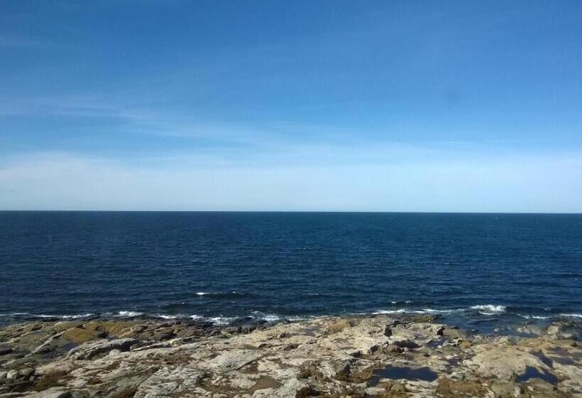 سوییت, Kylmäpihlaja Lighthouse