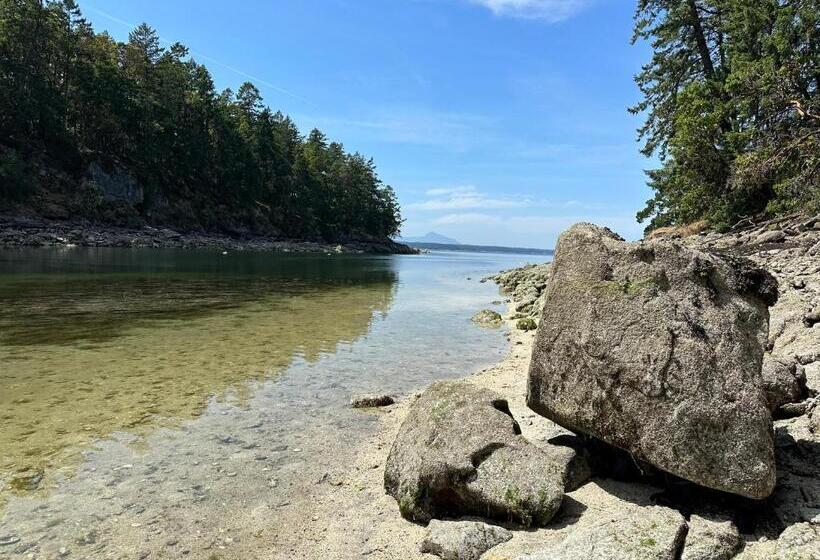 خانه 2 خوابه, Thetis Island Get Away Cottage