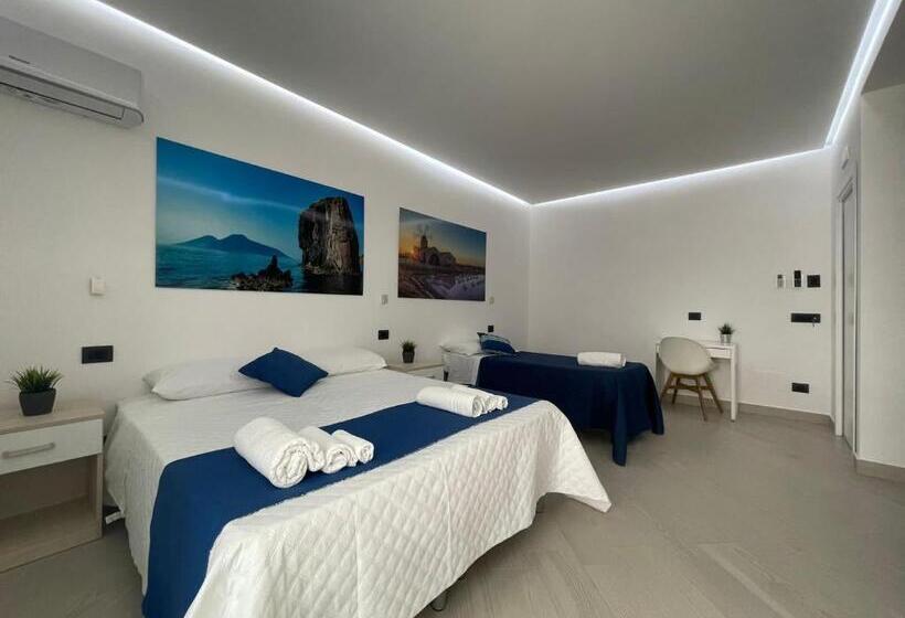 Номер Стандарт Трехместный, Pizzuco Holiday Rooms